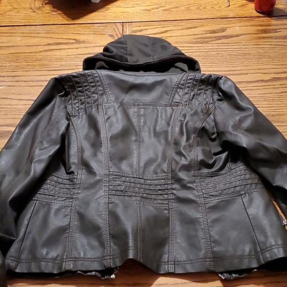 Hooded Jacket - Picture 4 of 6